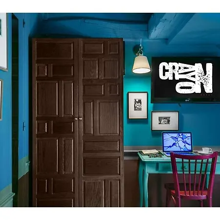 Crayon 3* Parigi
