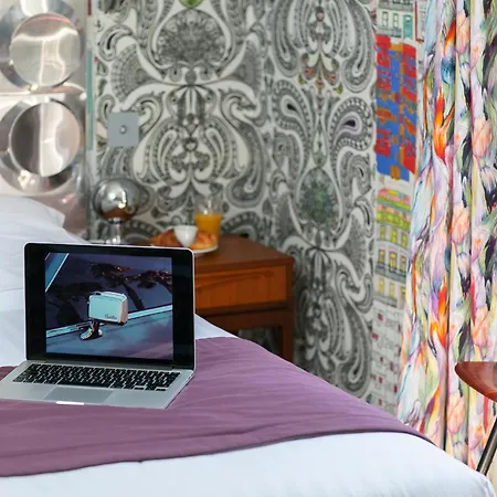 Hotel Crayon 3*