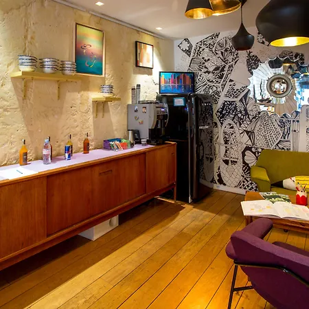 Crayon 3* Paris