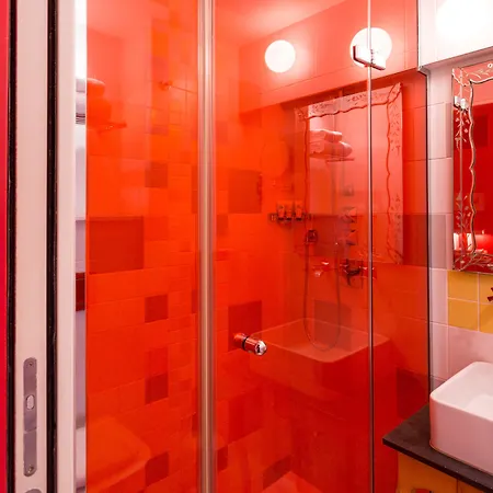 Crayon Hotel Paris