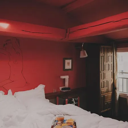 Hotel Crayon 3*